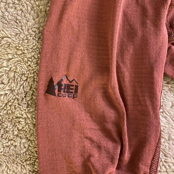 REI 1/4 zip base layer - Picture 6 of 6